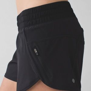 Lululemon Size 4 Tracker Short III *4-way Stretch